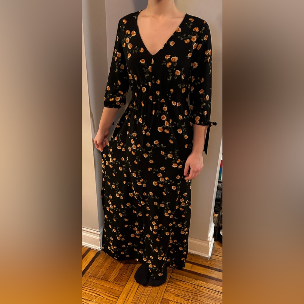 Lulu's Black Floral Maxi Dress
